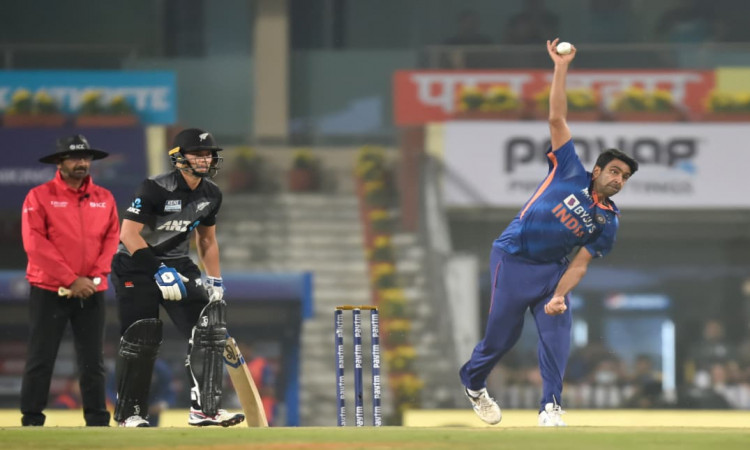 IND vs NZ, 2nd T20I: Indian bowlers restricted Newzealand by 153 runs