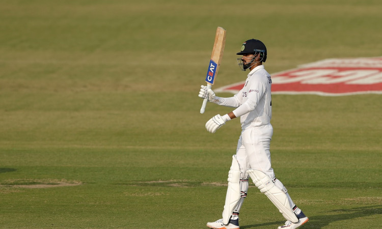 Cricket Image for IND v NZ: Shreyas Iyer Smashes Fifty On Debut As India Counter-Attack Against New 