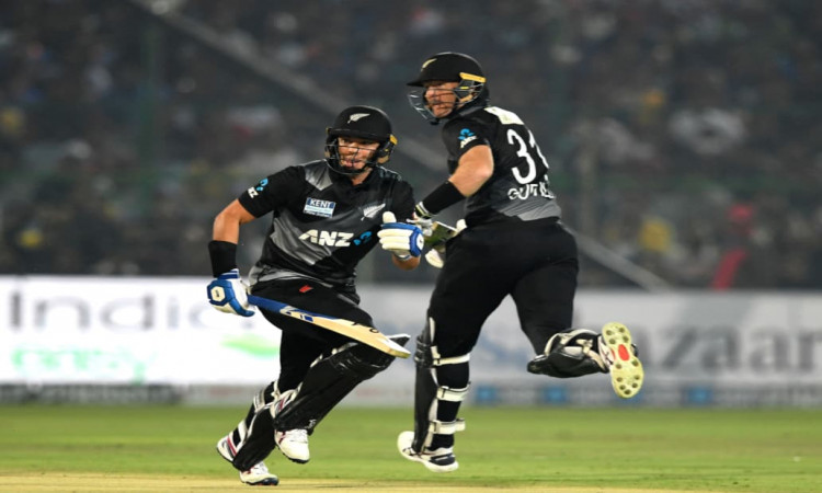 IND vs NZ 1st T20I: Guptill, Chapman's fifty helps New Zealand post a total on 164