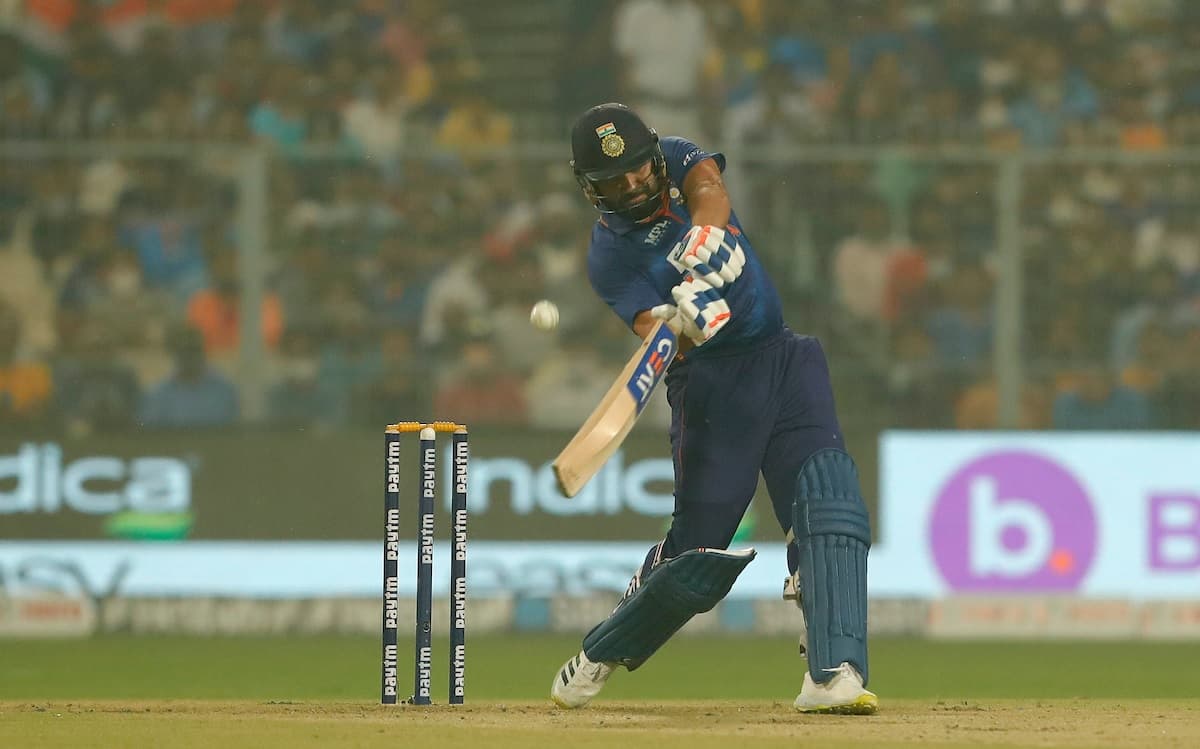 Team India Posts 184/7 Against New Zealand In The 3rd T20I; Rohit Sharma Scores Fifty