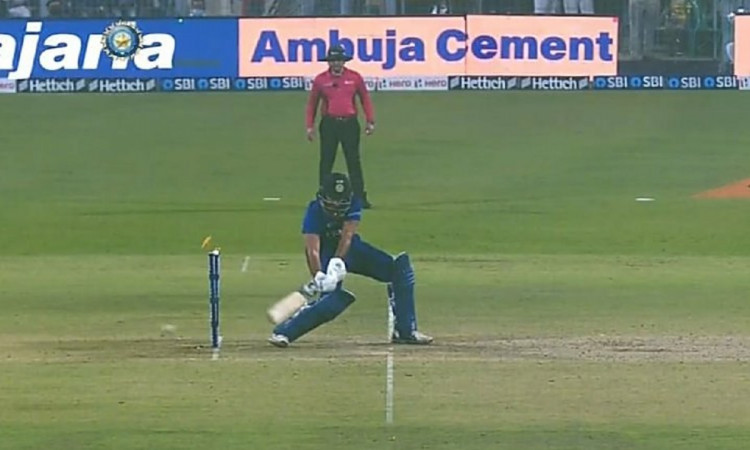 Cricket Image for VIDEO: 'Careless' x`Harshal Patel Walks Off Even After No Appeal From The Fielding