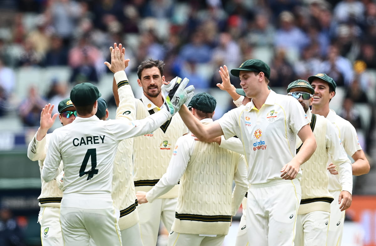 एशेज तीसरा टेस्ट : इंग्लैंड की पहली पारी 185 रन पर ढेर 
