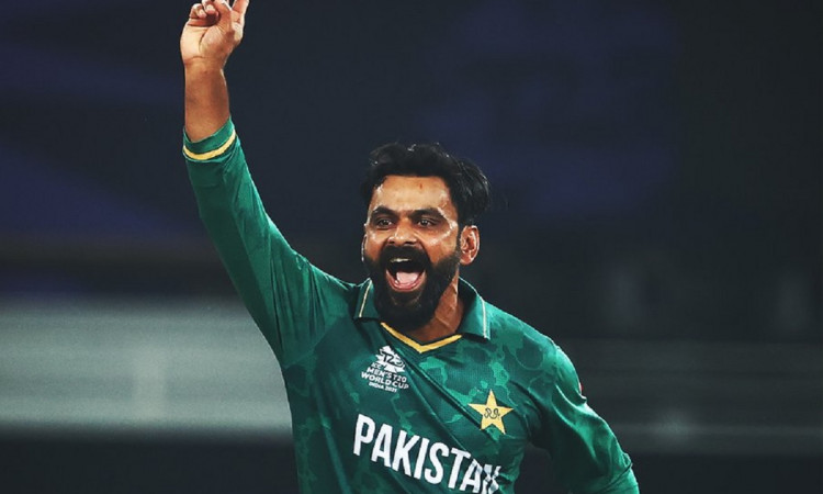 Pakistan allrounder Mohammad Hafeez has decided to retire from international cricket