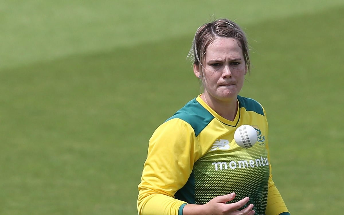 Cricket Image for Big Blow For South Africa As Skipper Dane Van Niekerk Ruled Out Of 2022 Womens' Wo