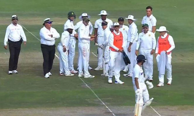 Cricket Image for VIDEO : शांत राहुल को अफ्रीकी प्लेयर्स ने भड़काया, कैच को लेकर मचा फिर से बवाल