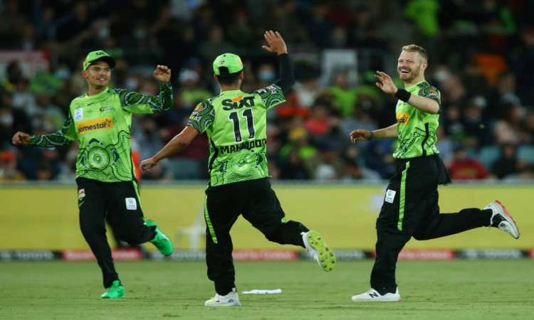 BBL 2022: Sydey Thunder defeat Adileide Strikers by 28