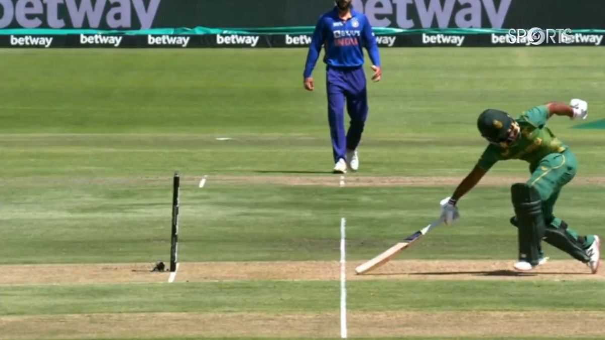 Cricket Image for WATCH: Captain Rahul's Rocket Throw Sends South African Skipper Back 