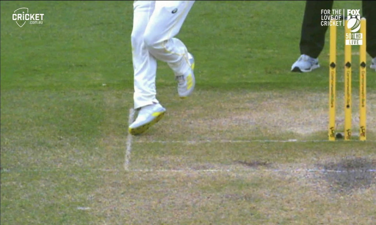 Cricket Image for WATCH: Massive Call By Third Umpire With Ashes On The Line Leaves Isa Guha, Mel Jo