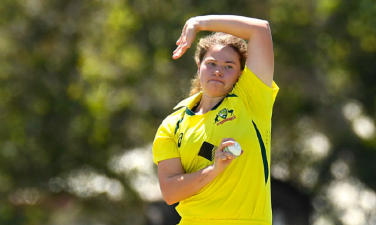ऑस्ट्रेलिया महिला की तेज गेंदबाज हन्ना डार्लिंगटन ने इस कारण लिया विश्व कप टीम से नाम वापस 