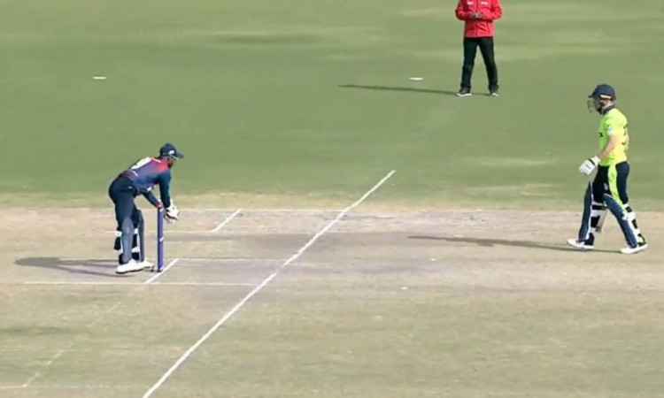 Cricket Image for VIDEO : नेपाली विकेटकीपर ने दिखाया दुनिया को आईना, बताया किसे कहते हैं 'Spirit of 