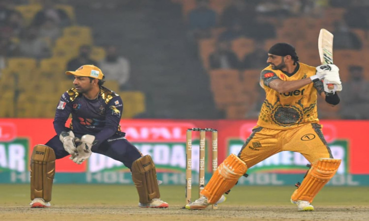 PSL 2022: Peshawar Zalmi finishes off 185/7