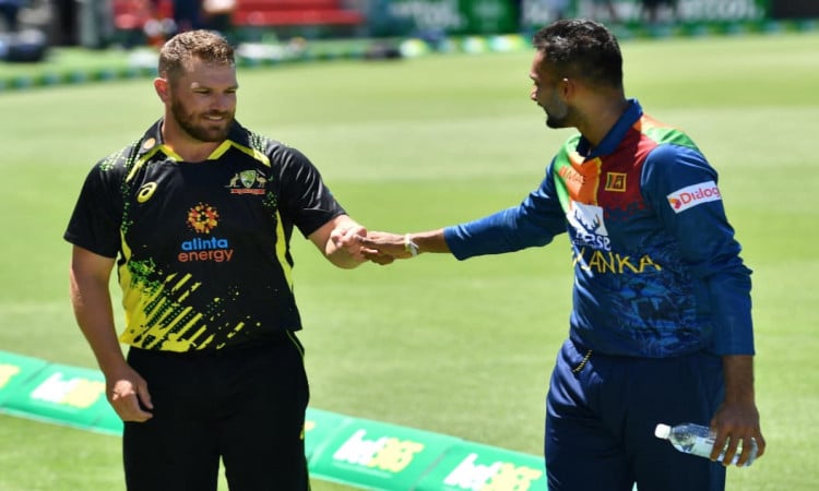 Sri Lanka have won the toss and opted to field in the second T20I in Sydney 