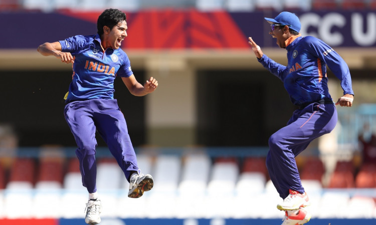 U19 WC Final: Raj Bawa & Ravi Kumar Restrict England To 189; India Need 190 Runs To Win