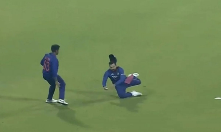 Cricket Image for WATCH: 34-Year Old Rohit Sharma Displays His Fitness; Takes A Stunning Catch To Di
