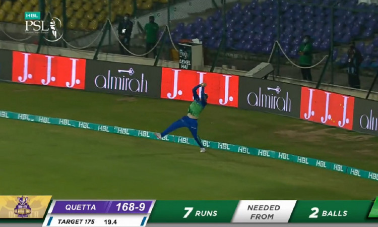 Cricket Image for WATCH: Tim David's Cool & Calm Catch Seals The Deal For Multan Sultans 