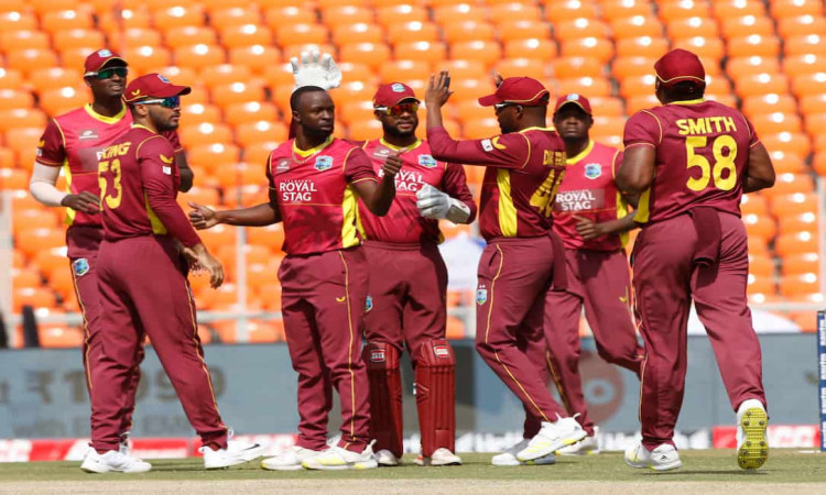 IND vs WI, 2nd ODI: West Indies restricted India by 237/9