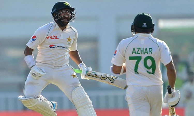 1st Test: इमाम-उल-हक ने जड़ा धमाकेदार शतक, ऑस्ट्रेलिया के खिलाफ पाकिस्तान की बेहतरीन शुरूआत  
