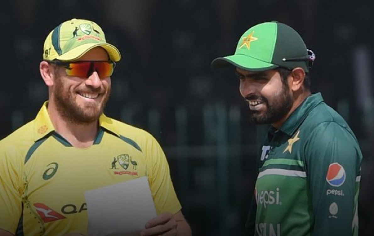 PAK vs AUS Pakistan opt to bowl first against Australia in second odi