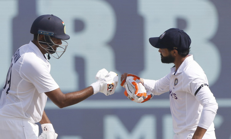 IND vs SL, 1st Test: रविंद्र जडेजा ने ठोका शतक, टीम इंडिया का स्कोर पहुंचा 450 रनों के पार