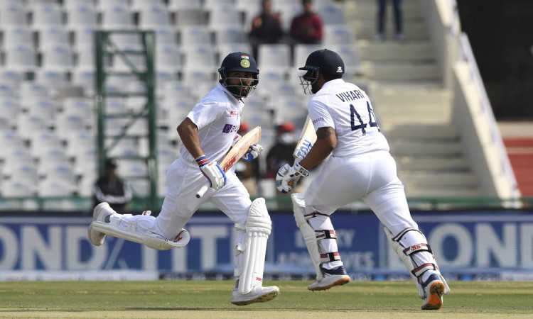 Cricket Image for IND v SL: India Begin Well In 1st Session, Score 109/2 