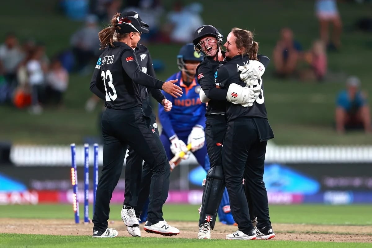 World Cup: Amelia Kerr Stars In New Zealand's 62-run Win Over India On 