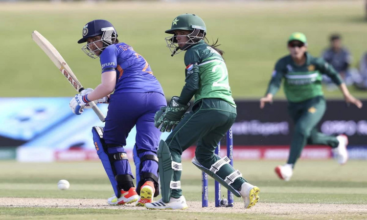 Women's CWC: Pooja Vastrakar, Sneh Rana shine as India post 244/7 against Pakistan