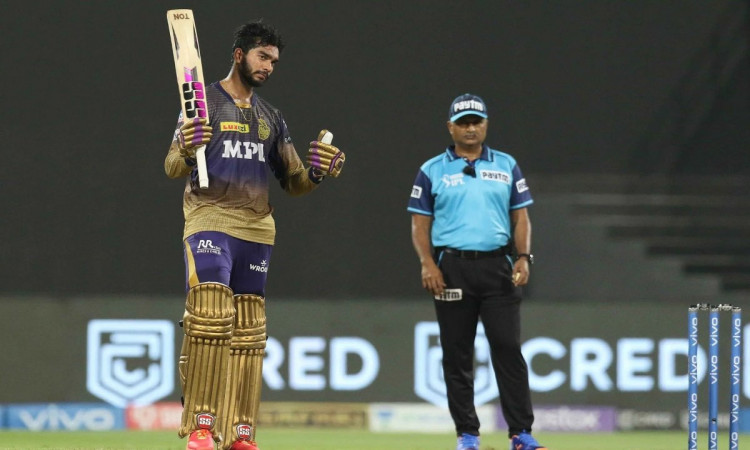 Cricket Image for VIDEO : 'वेंकटेश अय्यर हैं 'हाफ सीजन वंडर', आकाश चोपड़ा ने ये क्या कह दिया