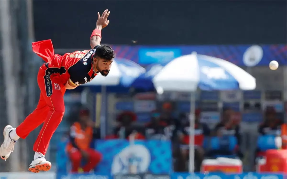 Cricket Image for How RCB Has Used Mohammad Siraj Over The Years? 