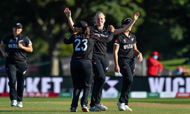 Cricket Image for All round New Zealand Defeat Pakistan By 71 Runs In Final League Match