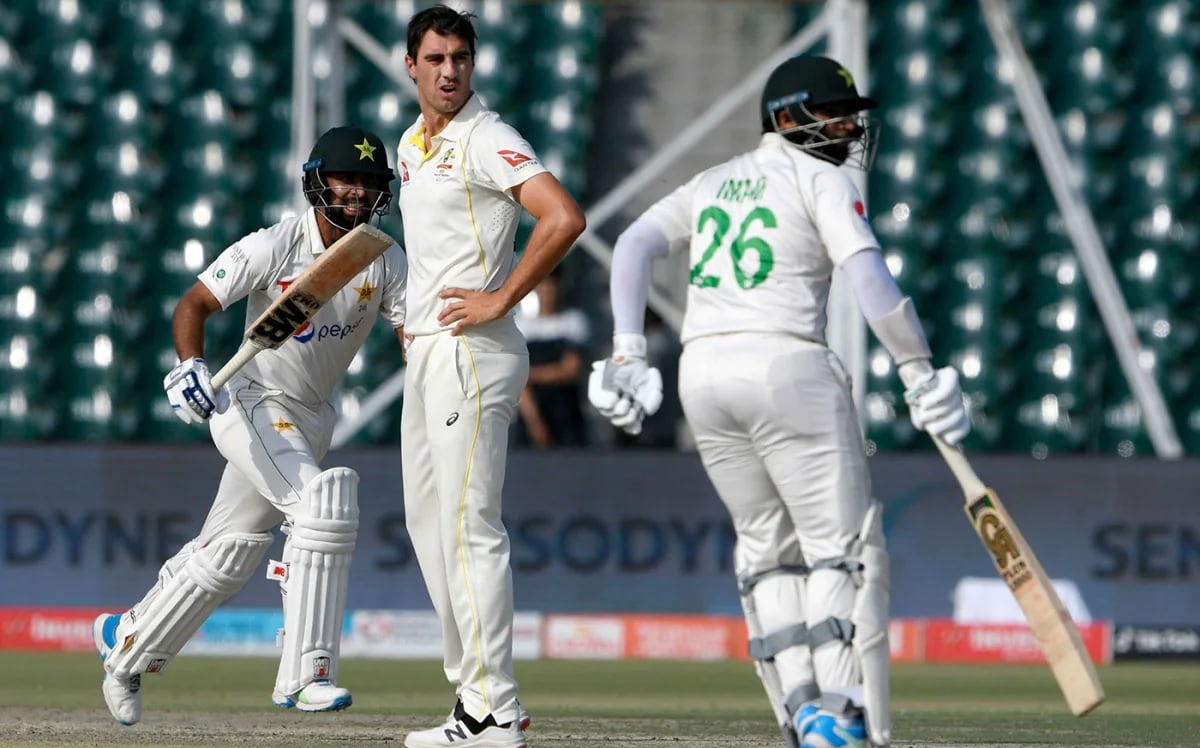 Cricket Image for PAK vs AUS 3rd Test: Pakistan Openers Off To A Careful Start Chasing 351 Against A