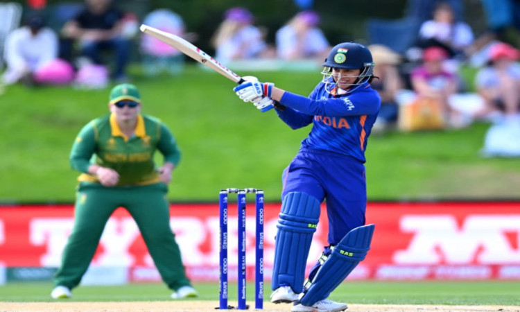 Women's CWC 2022: India finishes off 274/7 on their 50  overs