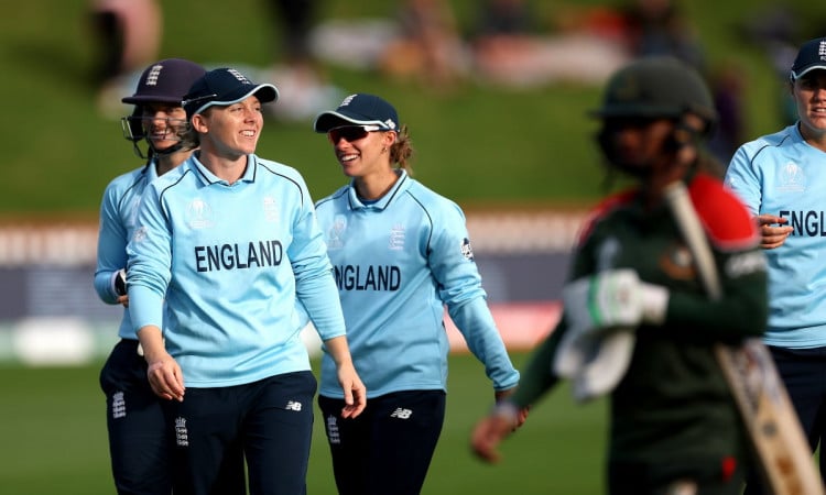 Cricket Image for England Crush Bangladesh To Enter World Cup Semi-Finals