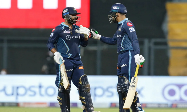 IPL 2022: राशिद-तेवतिया ने हैदराबाद ने छीनी जीत,रोमांचक मैच में गुजरात टाइटंस 5 विकेट से जीता