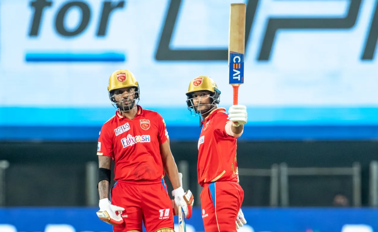 IPL 2022: मयंक और धवन ने जड़ा अर्धशतक, पंजाब ने मुंबई को 199 रनों का लक्ष्य दिया