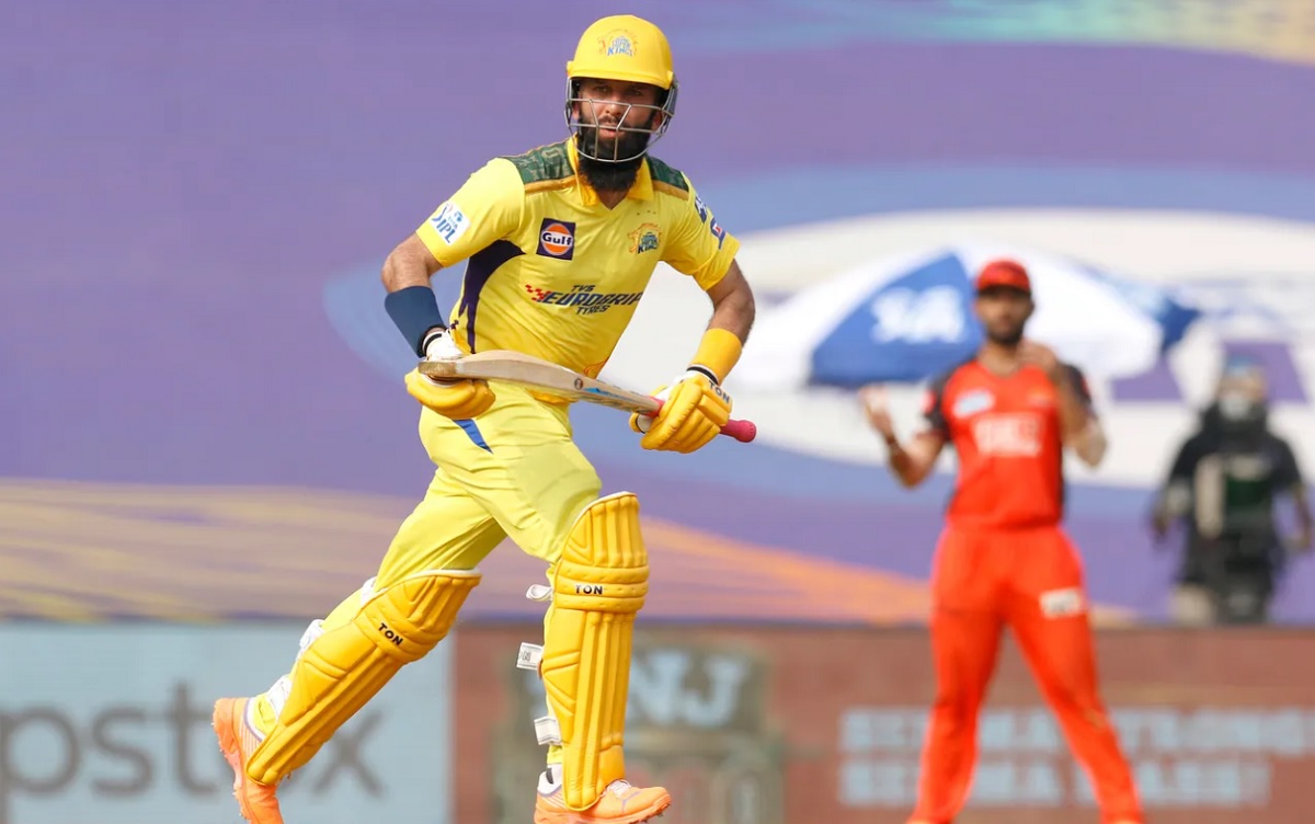 IPL 2022 Chennai Super Kings set 155 runs target for Sunrisers Hyderabad
