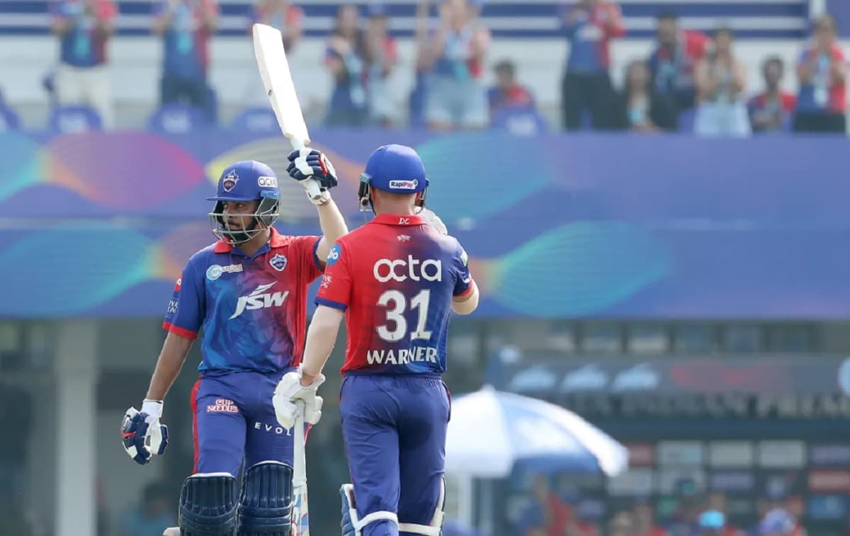 IPL 2022: पृथ्वी शॉ-डेविड वॉर्नर ने ठोके अर्धशतक, दिल्ली ने केकेआर को दिया 216 रनों का लक्ष्य