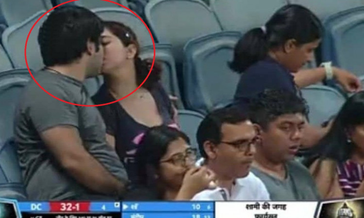 couple kissing in IPL