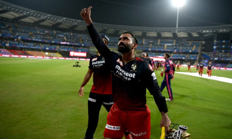 Dinesh Karthik Taking 'One Step At A Time' In RCB's Quest For Maiden IPL Trophy