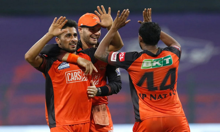 Cricket Image for IPL 2022: Are Bowling-Heavy Teams Doing Better This Season?