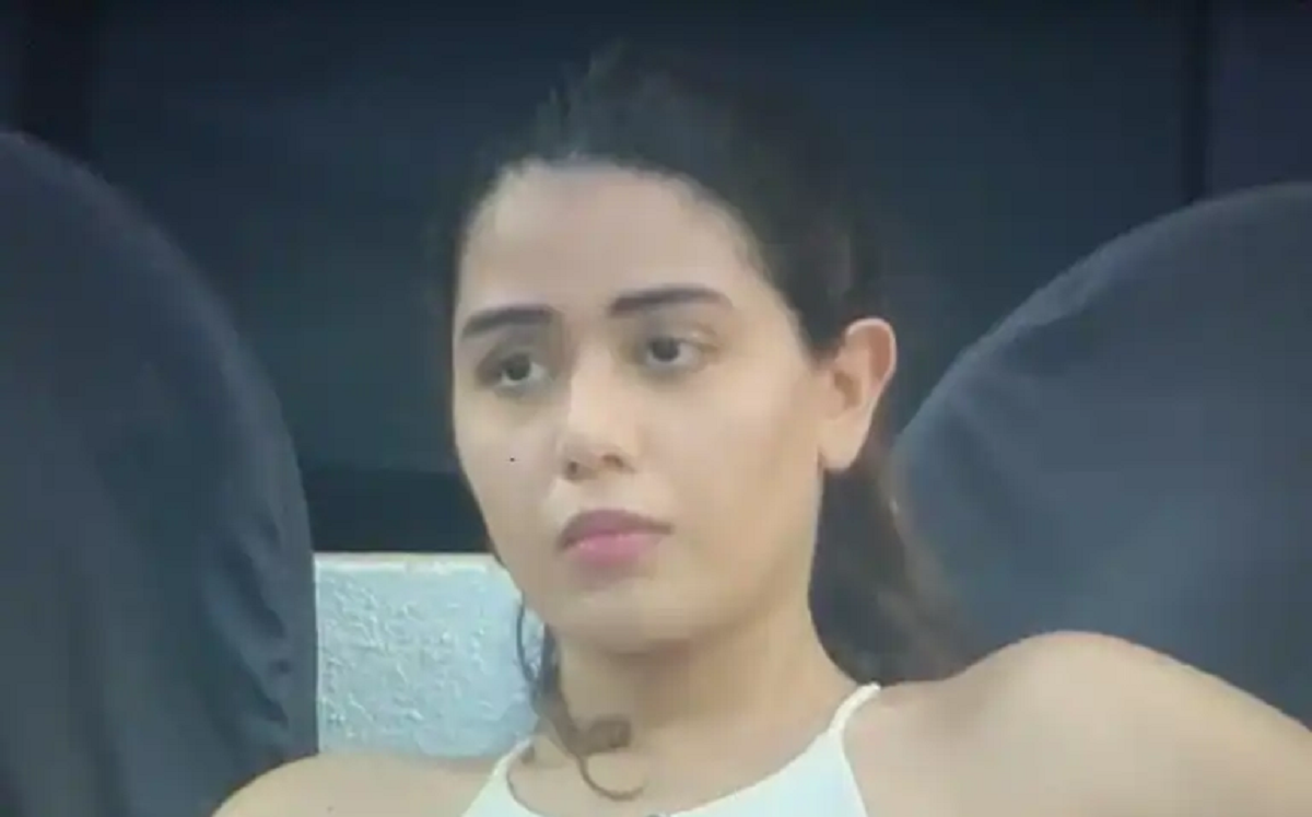 Mystery Girl Captured Eyes In The Brabourne Stadium During DC-KKR Match Cricket Image for Mystery Girl Captured Eyes In The Brabourne Stadium During DC-KKR Match