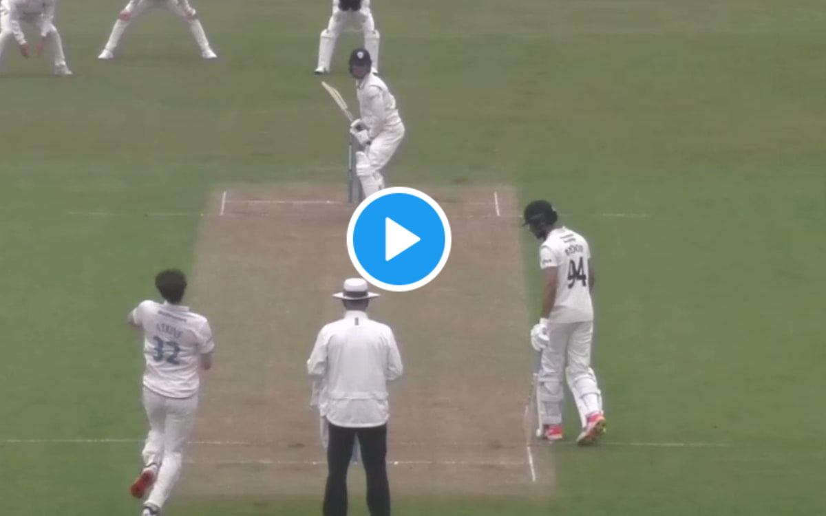 Cricket Image for छाए मोहम्मद रिज़वान, विकेट के पीछे दिखाई चीते जैसी फुर्ती; देखें VIDEO