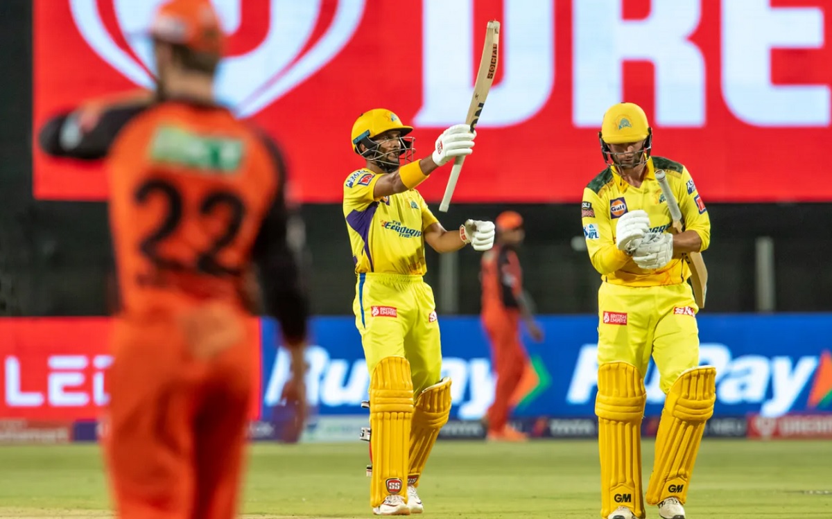 IPL 2022: गायकवाड़-कॉनवे ने खेली तूफानी पारी, चेन्नई सुपर किंग्स ने बनाया 202 रन का विशाल स्कोर