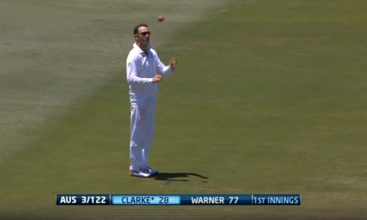 Cricket Image for Rcb Captain Faf Du Plessis Tries To Bowl In Test Cricket Smashed By David Warner