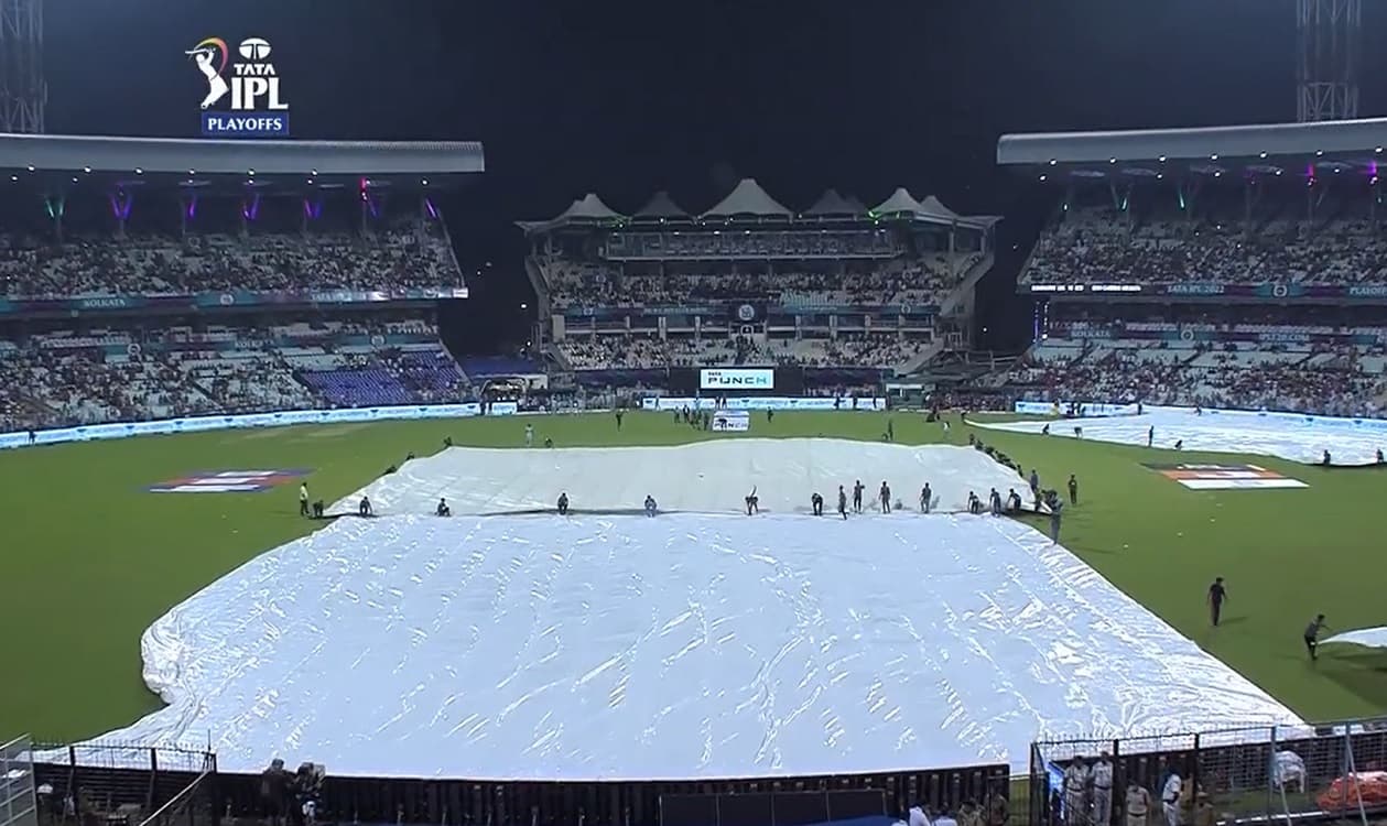 LSG vs RCB It has started to rain in Kolkata and the toss is delayed LSG vs RCB It has started to rain in Kolkata and the toss is delayed