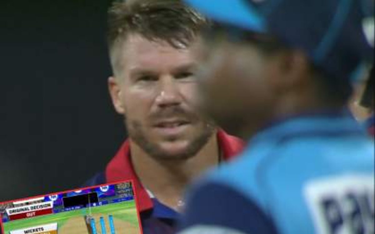 Cricket Image for VIDEO : आउट होकर वॉर्नर ने दिखाई अंपायर को आंख, 8 सेकेंड तक दिखाया गुस्सा