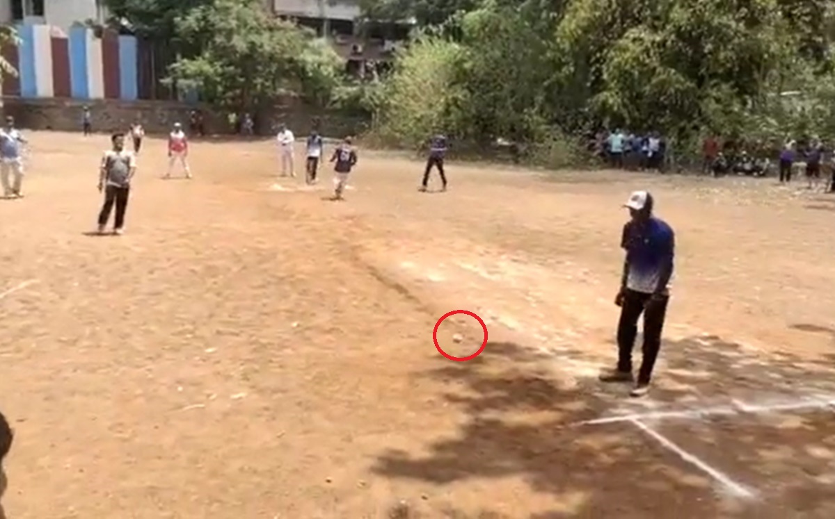 Cricket Image for Gully Cricket Weird Dismissal Watch Video