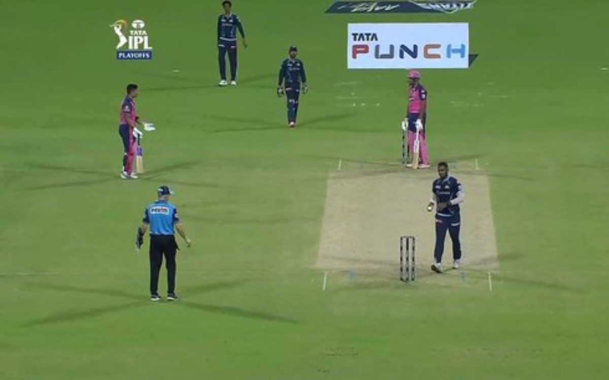 Cricket Image for VIDEO : अश्विन पर भड़के रियान पराग, रनआउट होकर खोया आपा