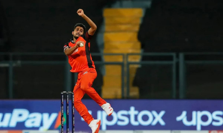 IPL 2022: Umran Malik Becomes The Youngest Indian To Pick 20 Wickets; Breaks Bumrah's Record
