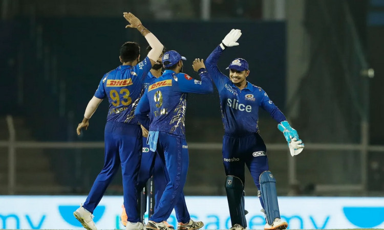 Cricket Image for Mumbai Indians Beat Gujarat Titans In A Last Over Thriller 