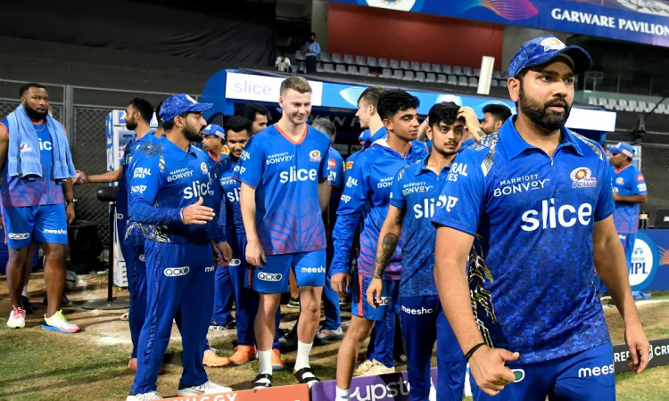Cricket Image for MI Continues To Shine On Social Media, Emerged As World's Most Engaging Club